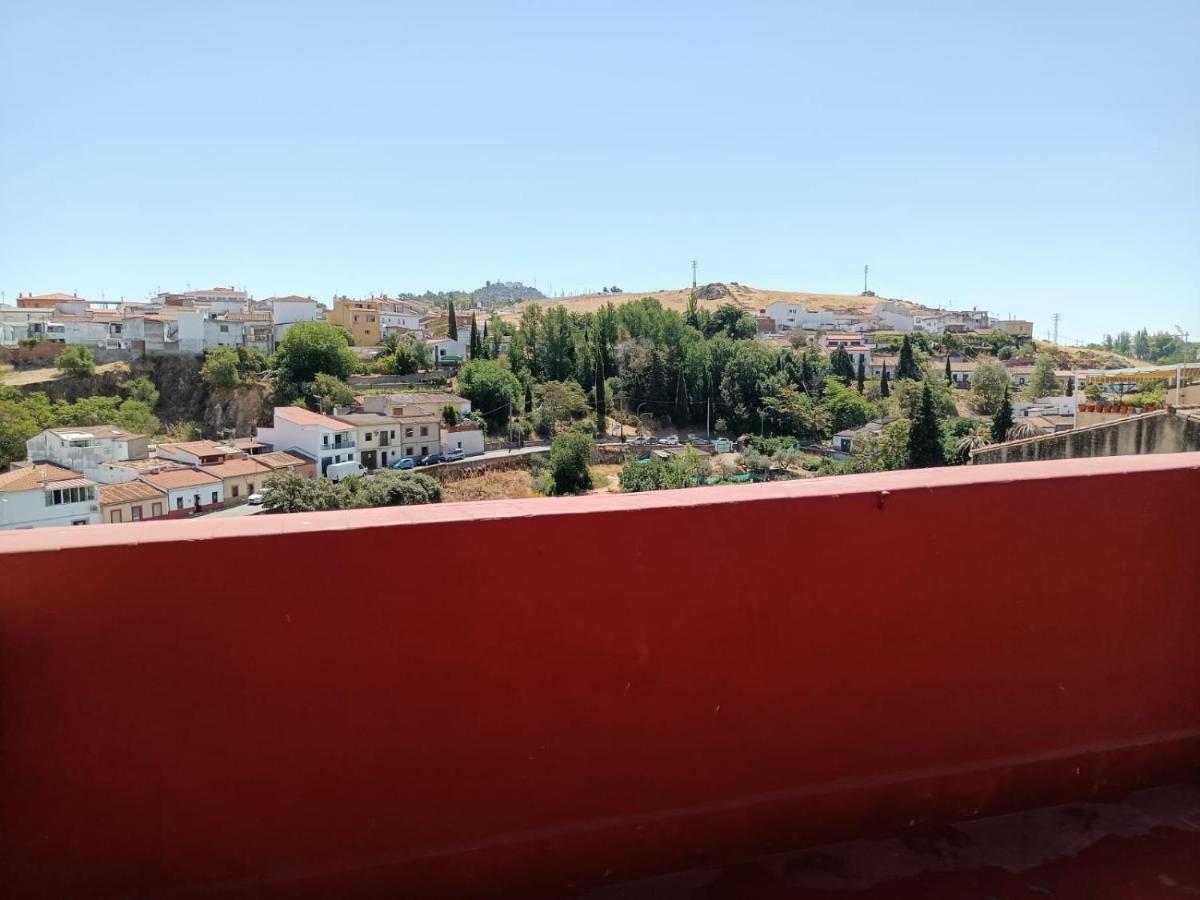 Apartamento Turistico Muralla De กาเซเรส ภายนอก รูปภาพ
